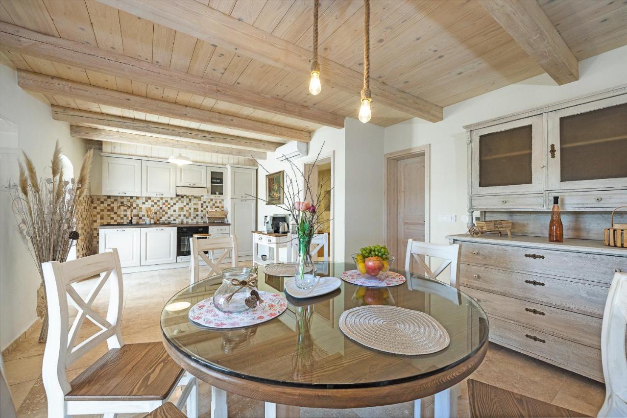 Villa Stone House Dijana Istria Sveti Lovrec Sveti Lovreč Pazenatički Esterno foto