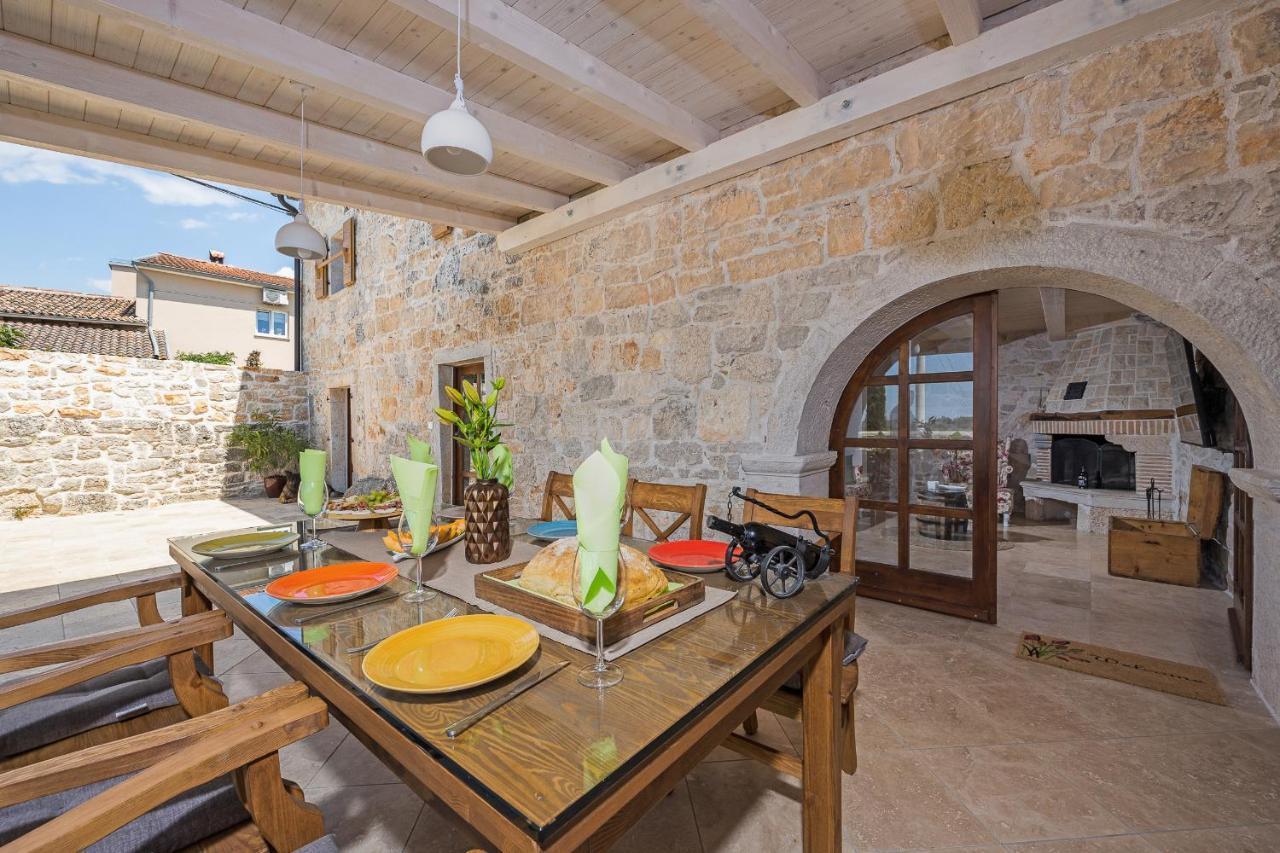 Villa Stone House Dijana Istria Sveti Lovrec Sveti Lovreč Pazenatički Esterno foto