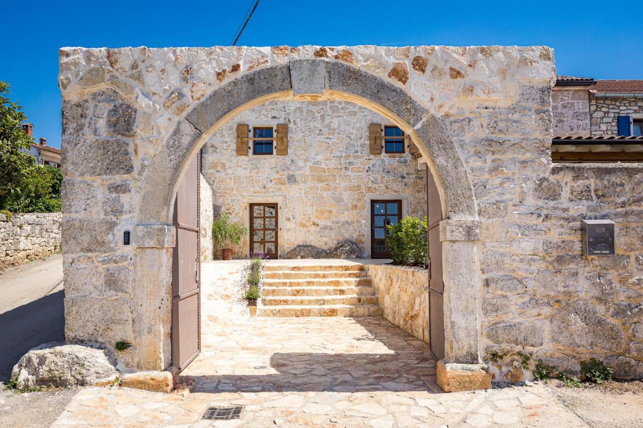 Villa Stone House Dijana Istria Sveti Lovrec Sveti Lovreč Pazenatički Esterno foto