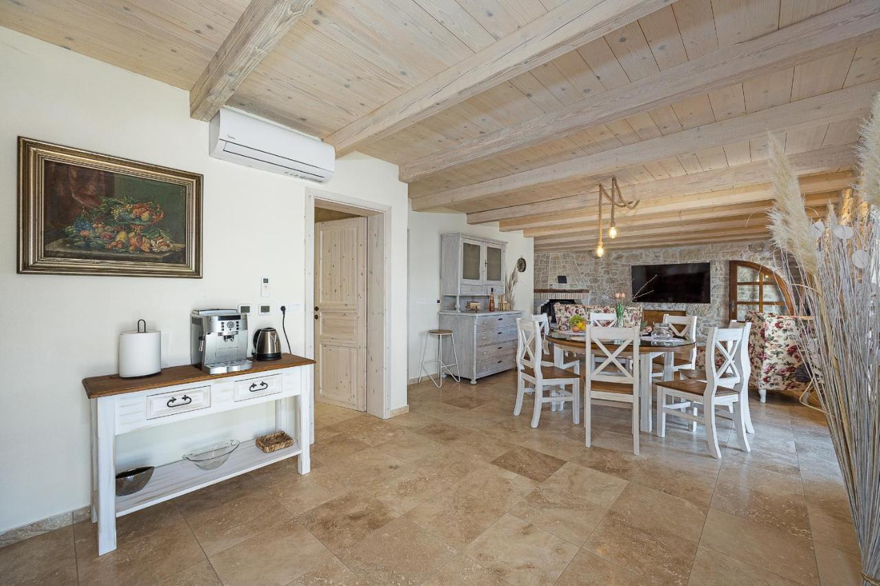 Villa Stone House Dijana Istria Sveti Lovrec Sveti Lovreč Pazenatički Esterno foto