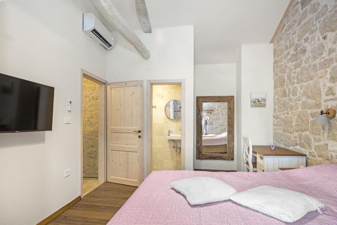 Villa Stone House Dijana Istria Sveti Lovrec Sveti Lovreč Pazenatički Esterno foto